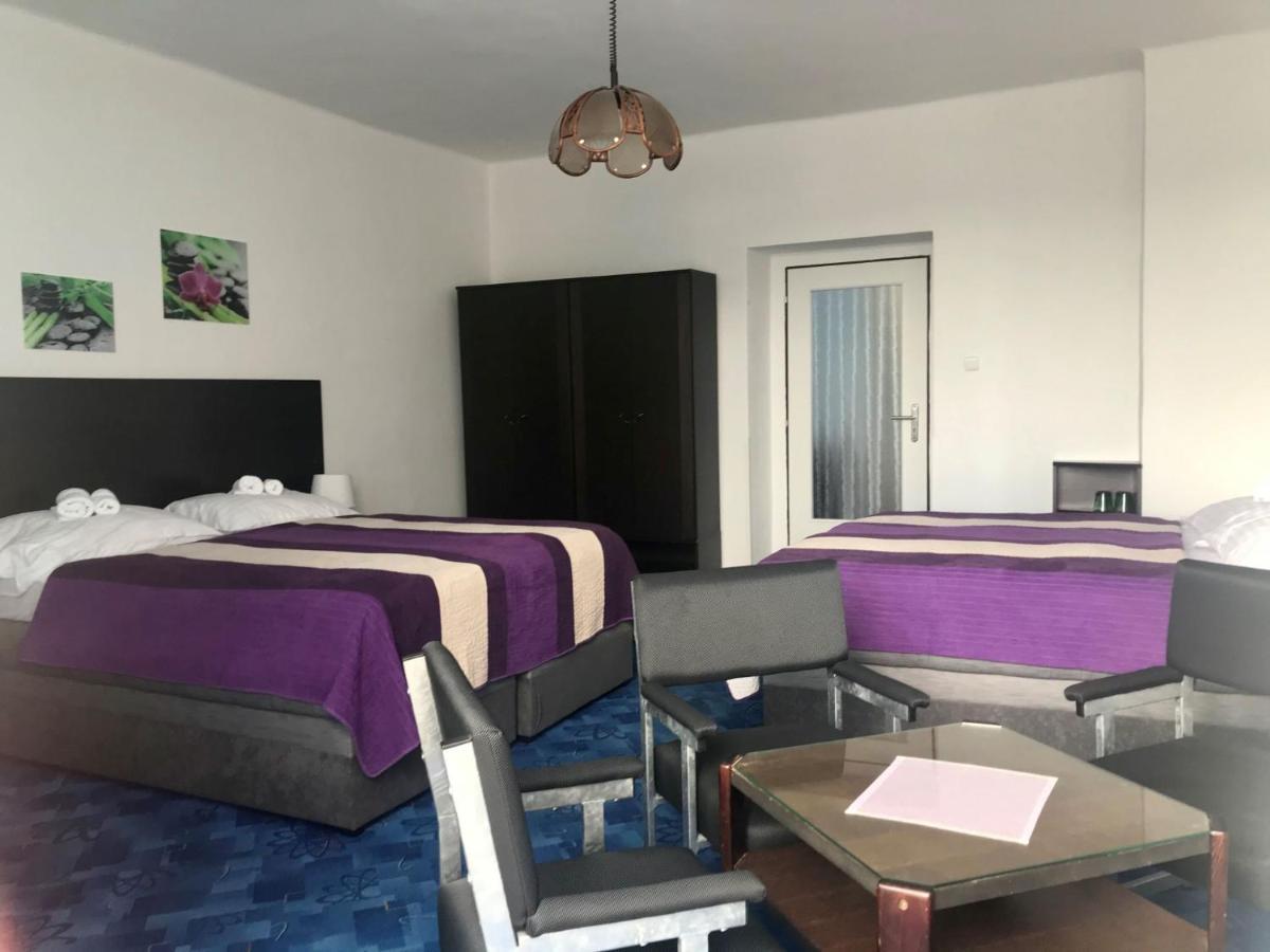 Hotel Bila Ruze Strakonice Ngoại thất bức ảnh