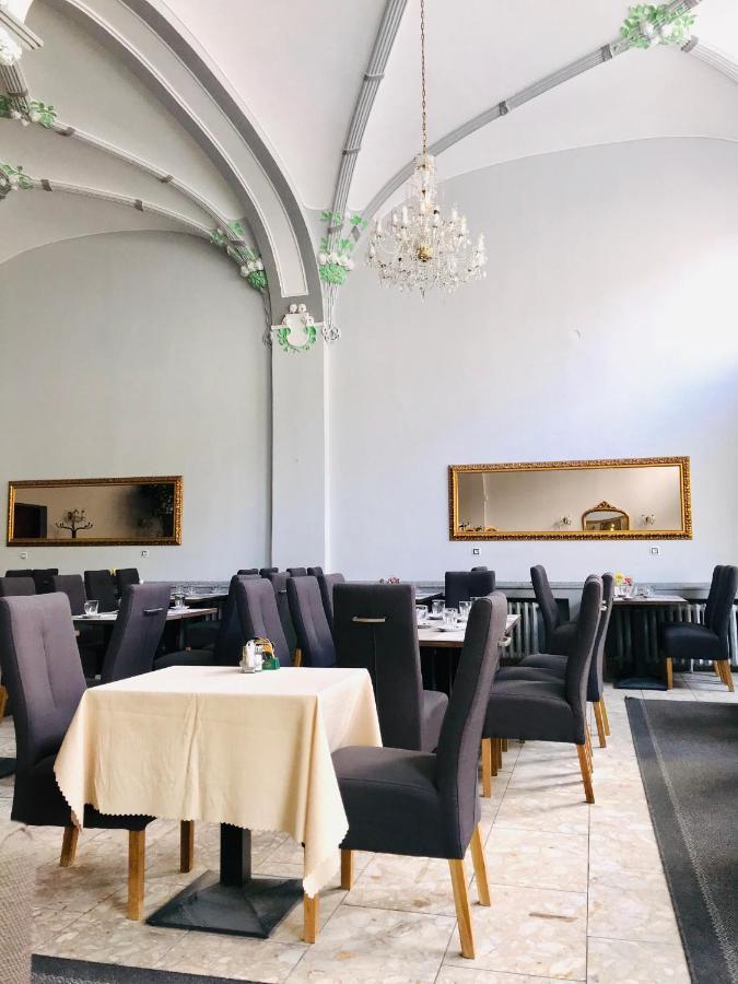 Hotel Bila Ruze Strakonice Ngoại thất bức ảnh