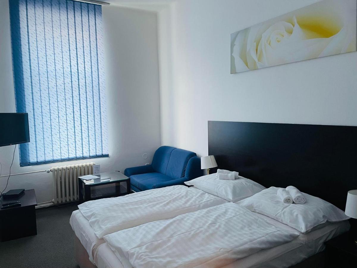 Hotel Bila Ruze Strakonice Ngoại thất bức ảnh