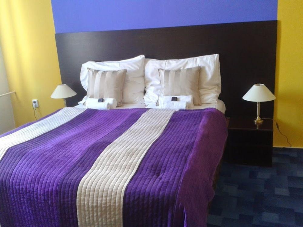 Hotel Bila Ruze Strakonice Ngoại thất bức ảnh